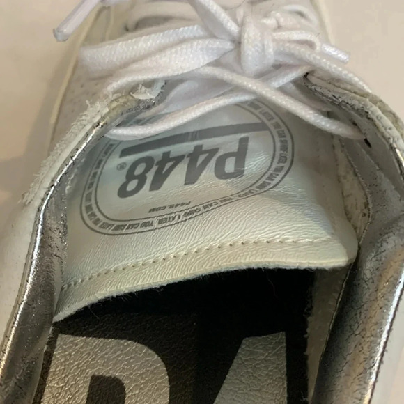 P448 John Round Toe Sneaker Iridescent White Silver Size 37 - Picture 16 of 16